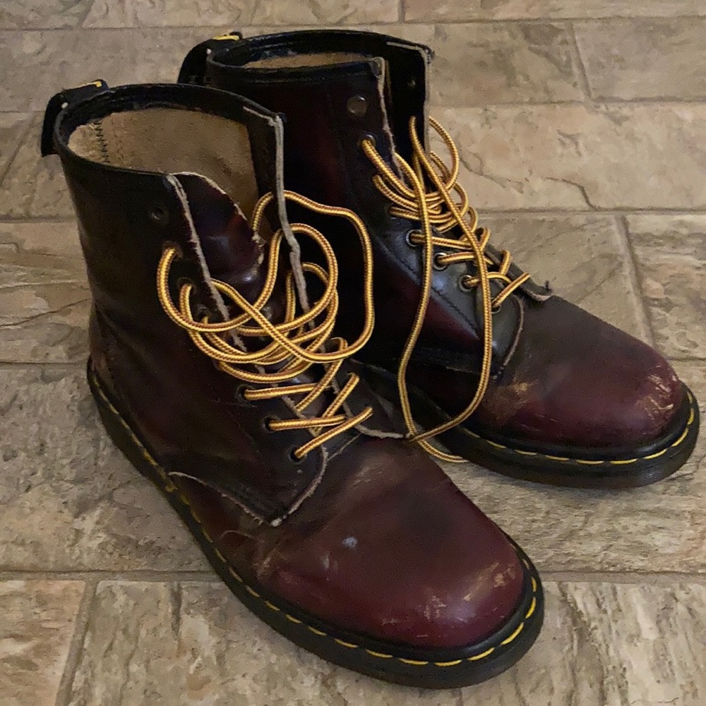 Dr Martens Oxblood 1460s Size 9 MADE IN ENGLAND